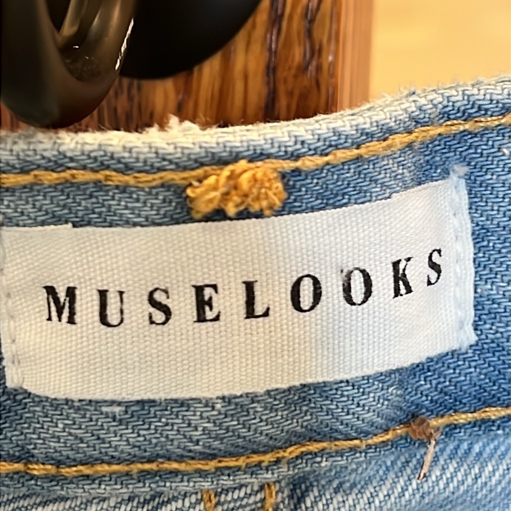 Muselooks‎ High Rise Distressed Mom Jeans Size 9 - Picture 10 of 14
